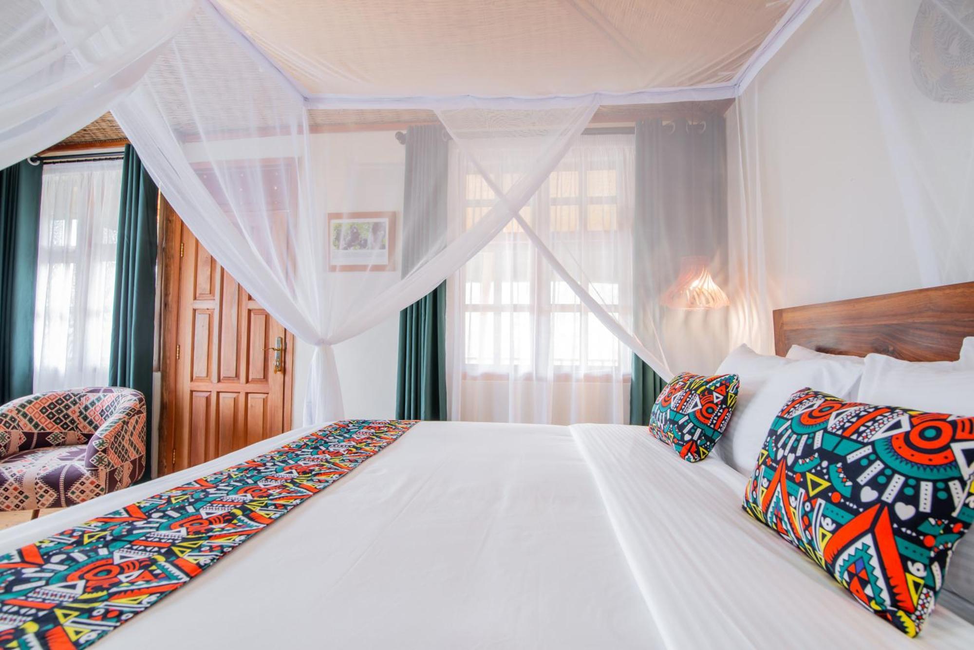 Gorilla Leisure Lodge Kisoro Extérieur photo